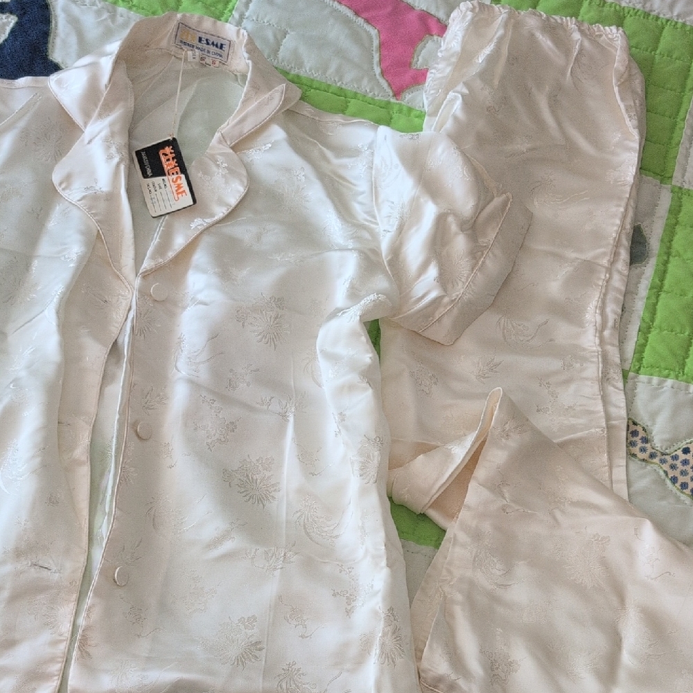 Silk Classic Pajama Set Size Small